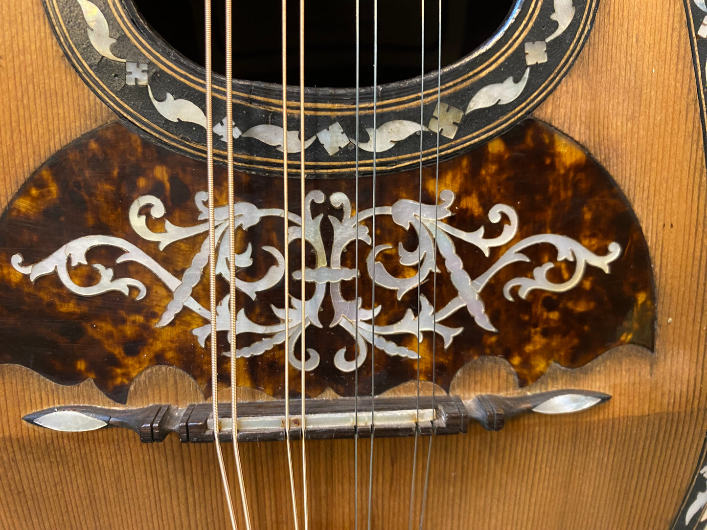 Italian Bowl Back Mandolin c1920s