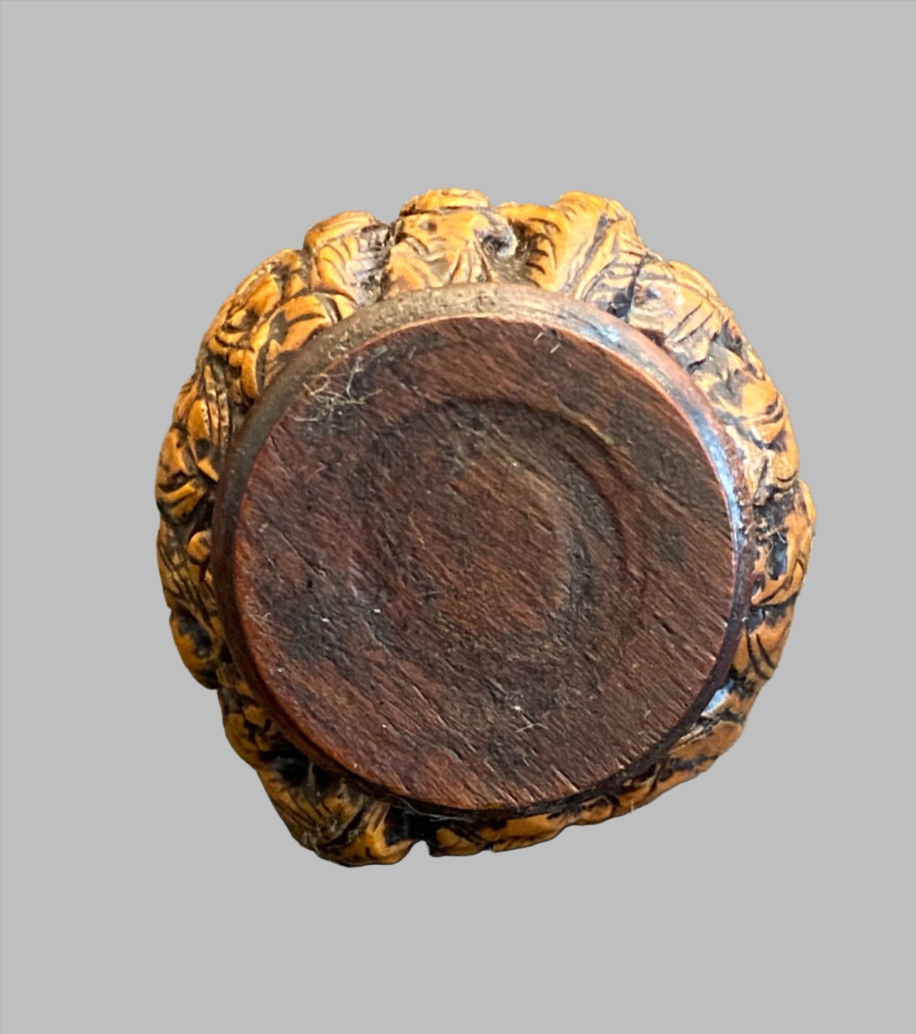 Qing Dynasty Chinese Hand Carved Walnut Snuff Box