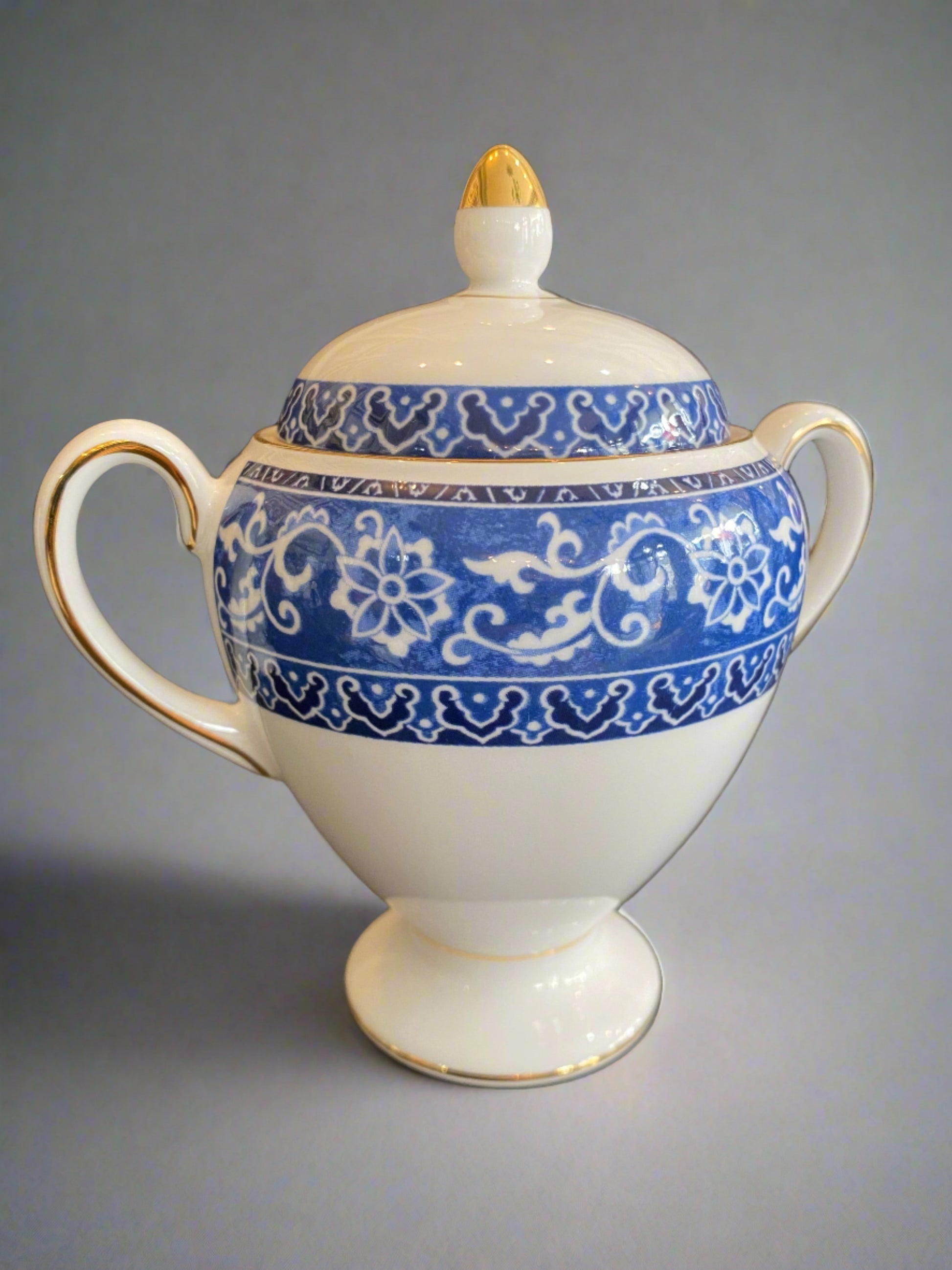 Wedgwood Bokhara pattern sugar bowl 